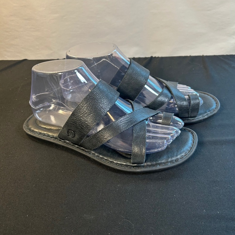 Strappy Black Leather Born toe slide on Sandals Flats Women's Size 7